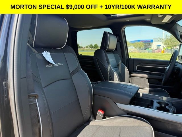 New 2026 Diamond Black Crystal Pearl-Coat Exterior Paint Ram Laramie image 10