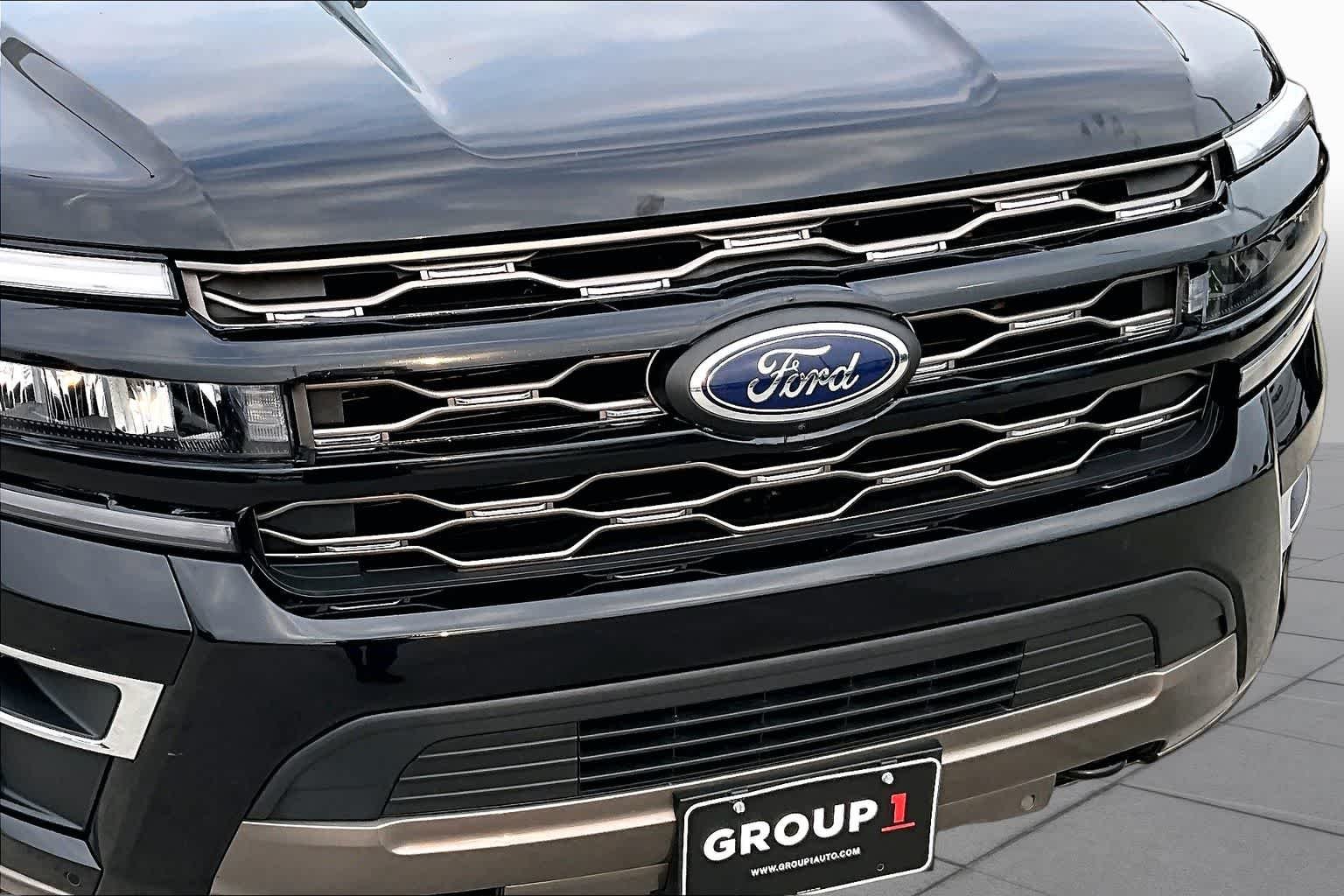 Used 2024 Agate Black Ford King Ranch image 30