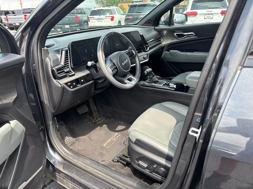 Used 2023 Gravity Gray Kia X-Line image 8