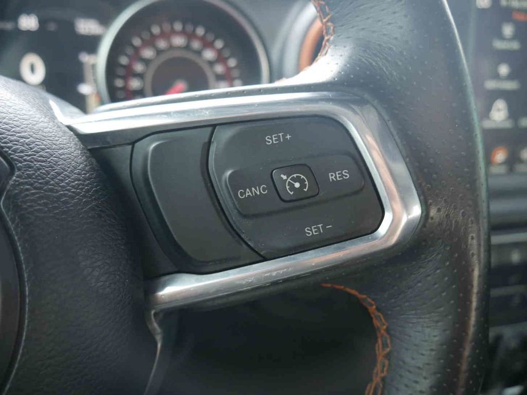 Used 2022 Blue Jeep Mojave image 41