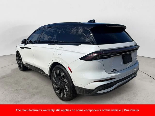 Used 2024 White Lincoln Reserve image 2