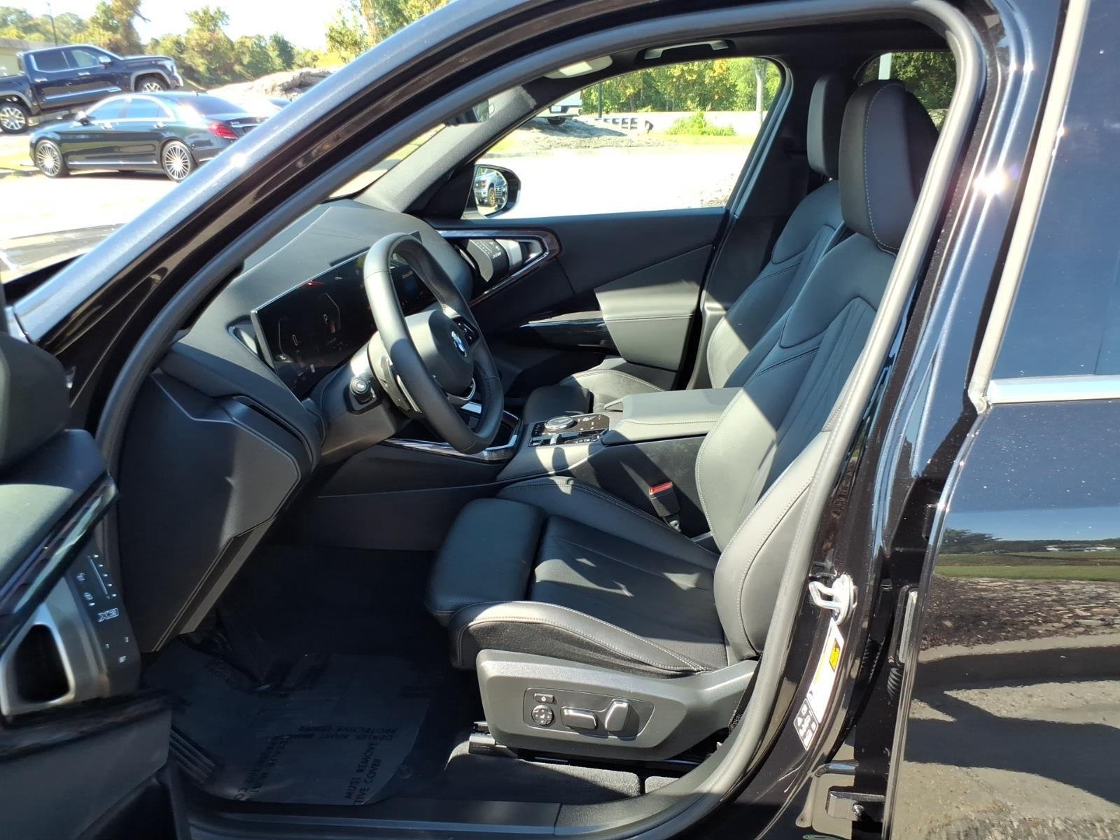 Used 2026  BMW 30 xDrive image 12