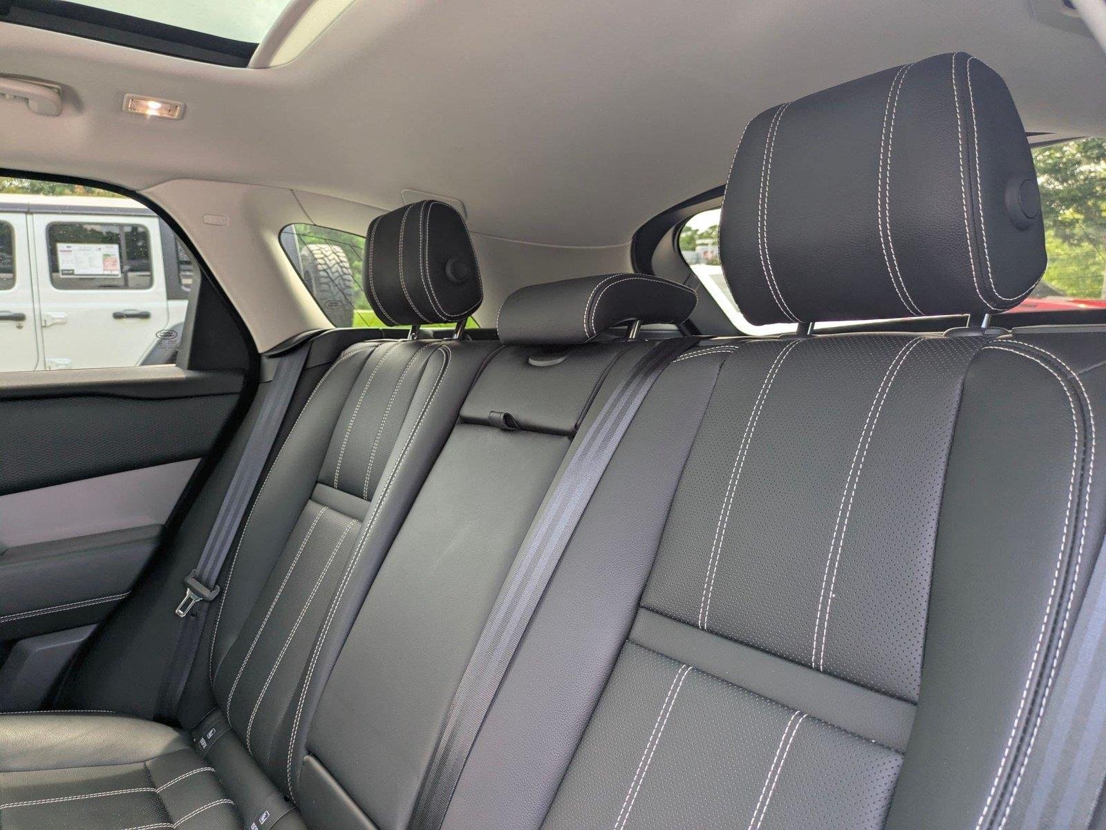 Used 2019 Fuji White Land Rover S image 29