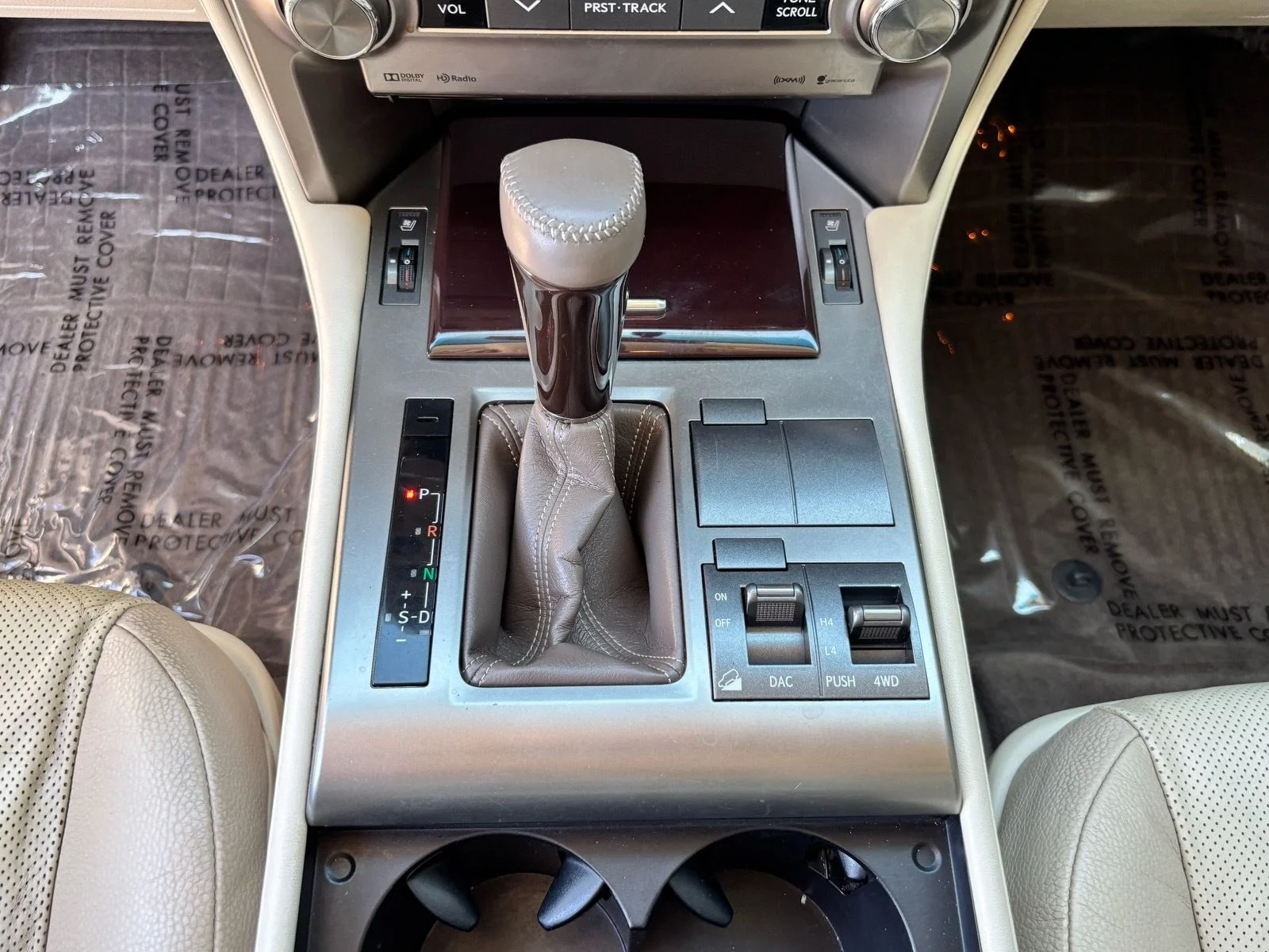 Used 2019 Starfire Pearl Lexus 460 image 26