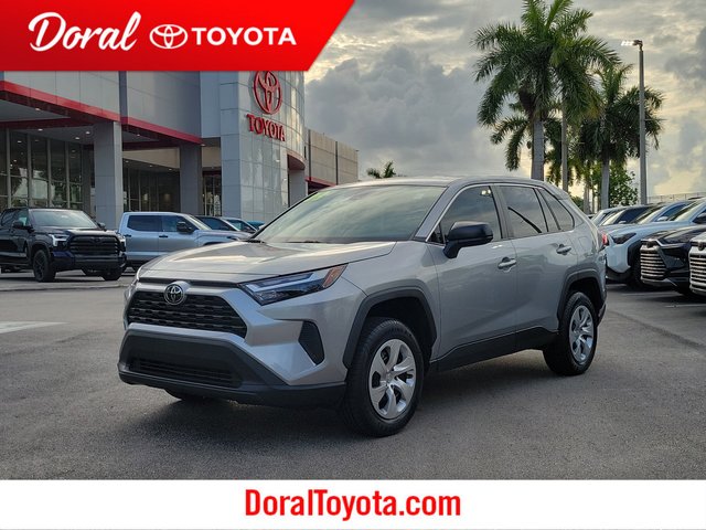 2023 Toyota RAV4 LE