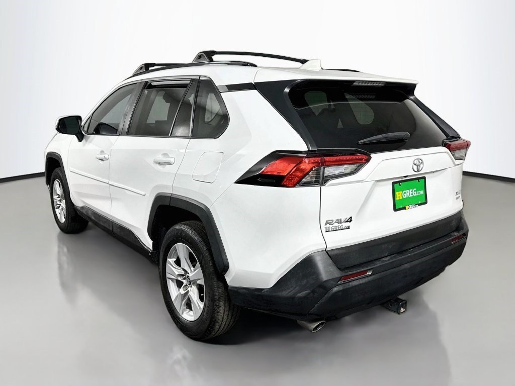 Used 2020 Super White Toyota XLE image 5