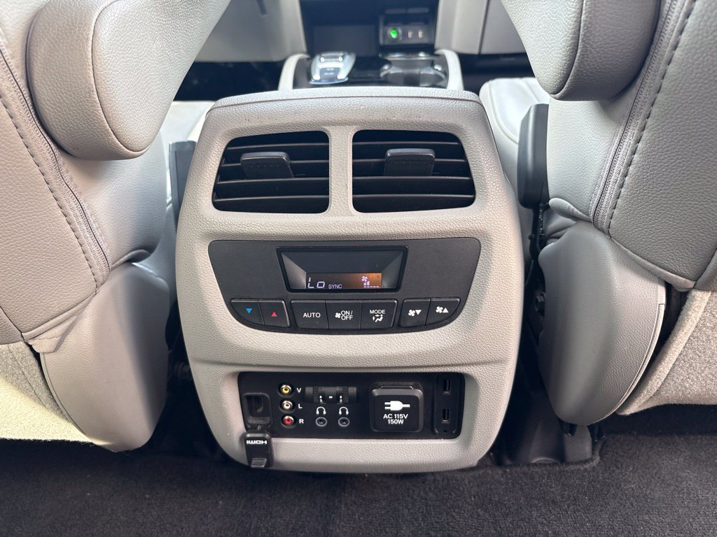 Used 2016 Blue Honda Touring image 36