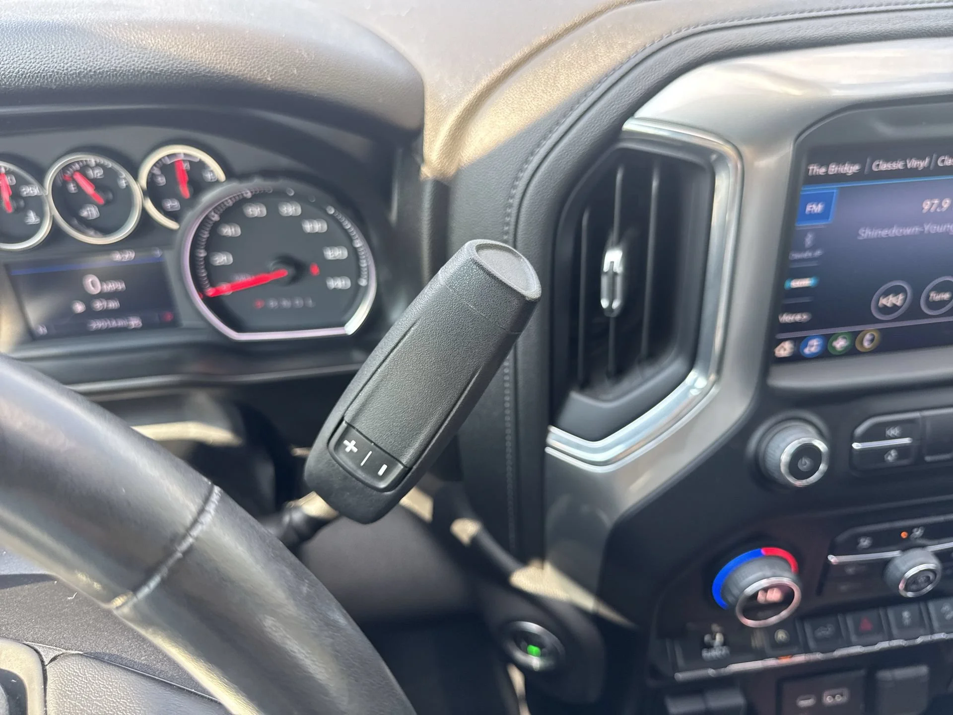 2021 Chevrolet Silverado 1500 RST - Photo 19