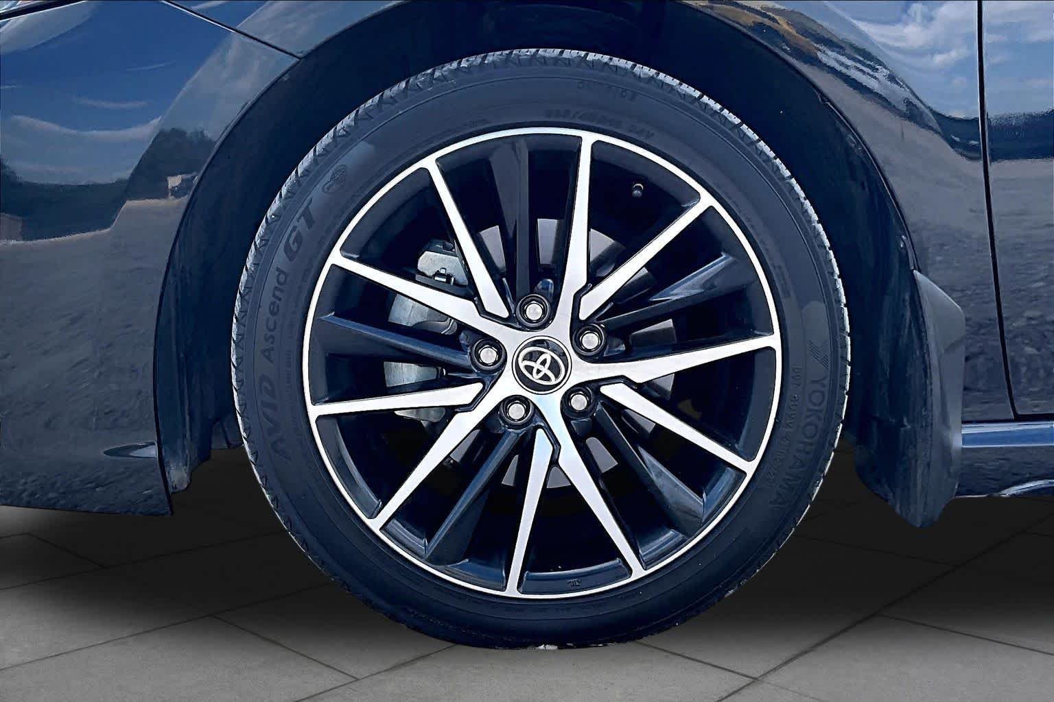Used 2023 Midnight Black Metallic Toyota SE image 10