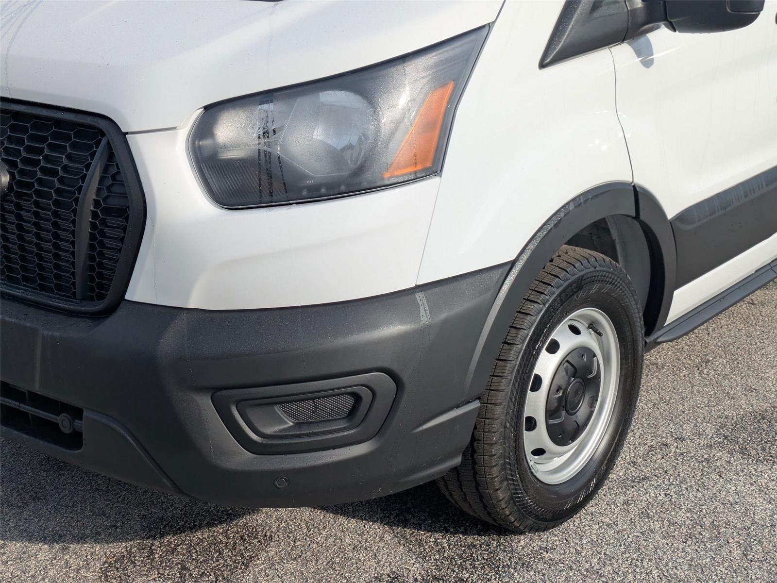 New 2026 Oxford White Ford Cargo Van image 9