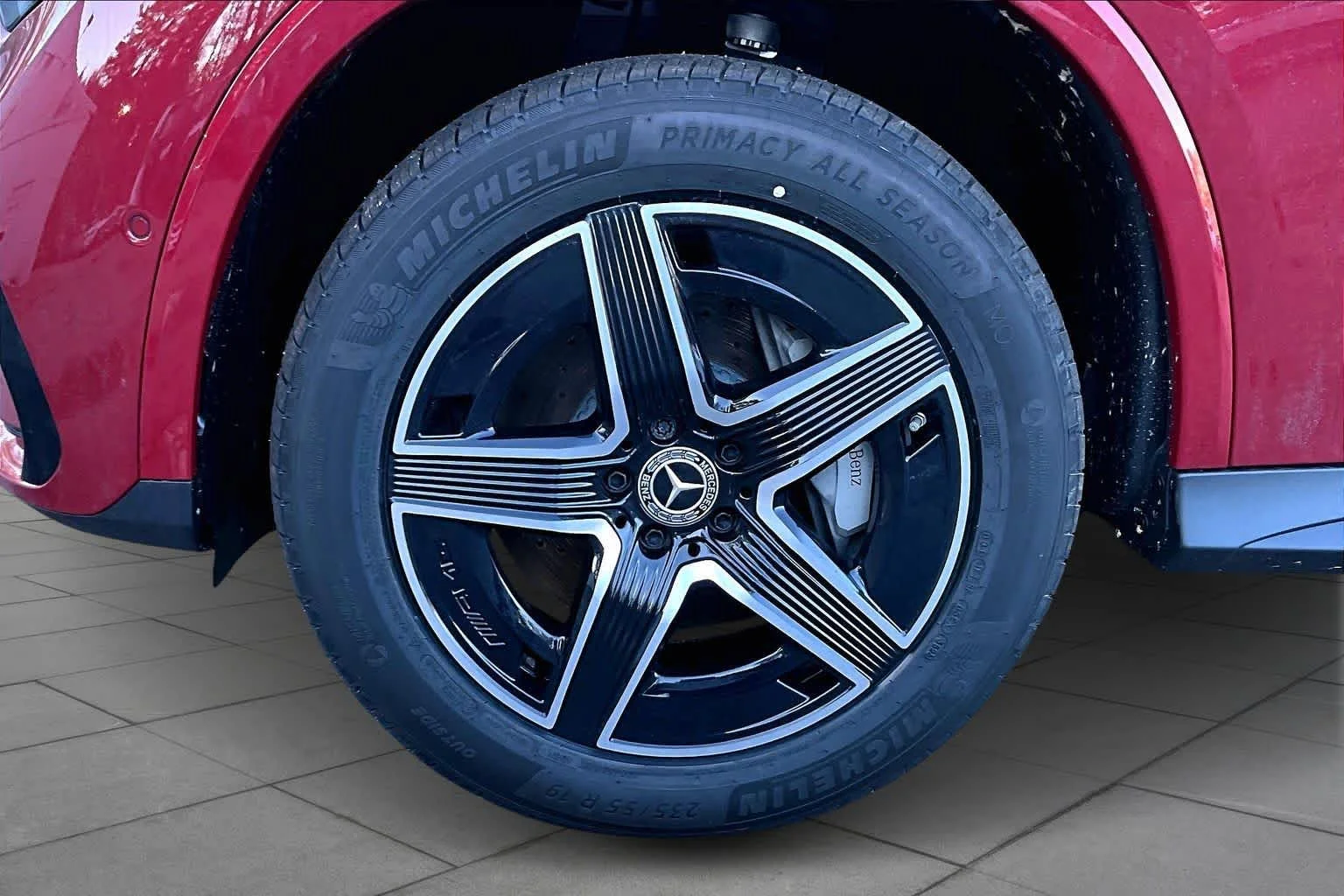 New 2026 MANUFAKTUR Patagonia Red Metallic Mercedes-Benz GLC 300 image 16