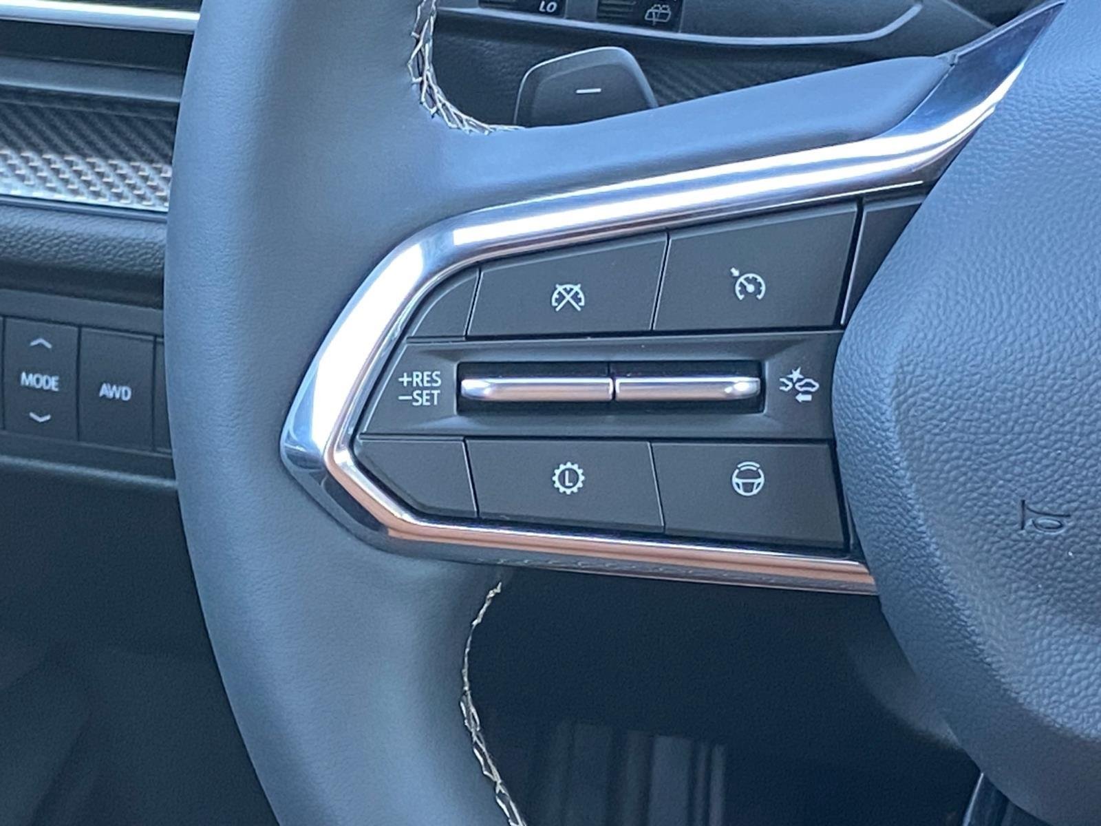 New 2027 Mosaic Black Metallic Chevrolet AWD Z71 image 10