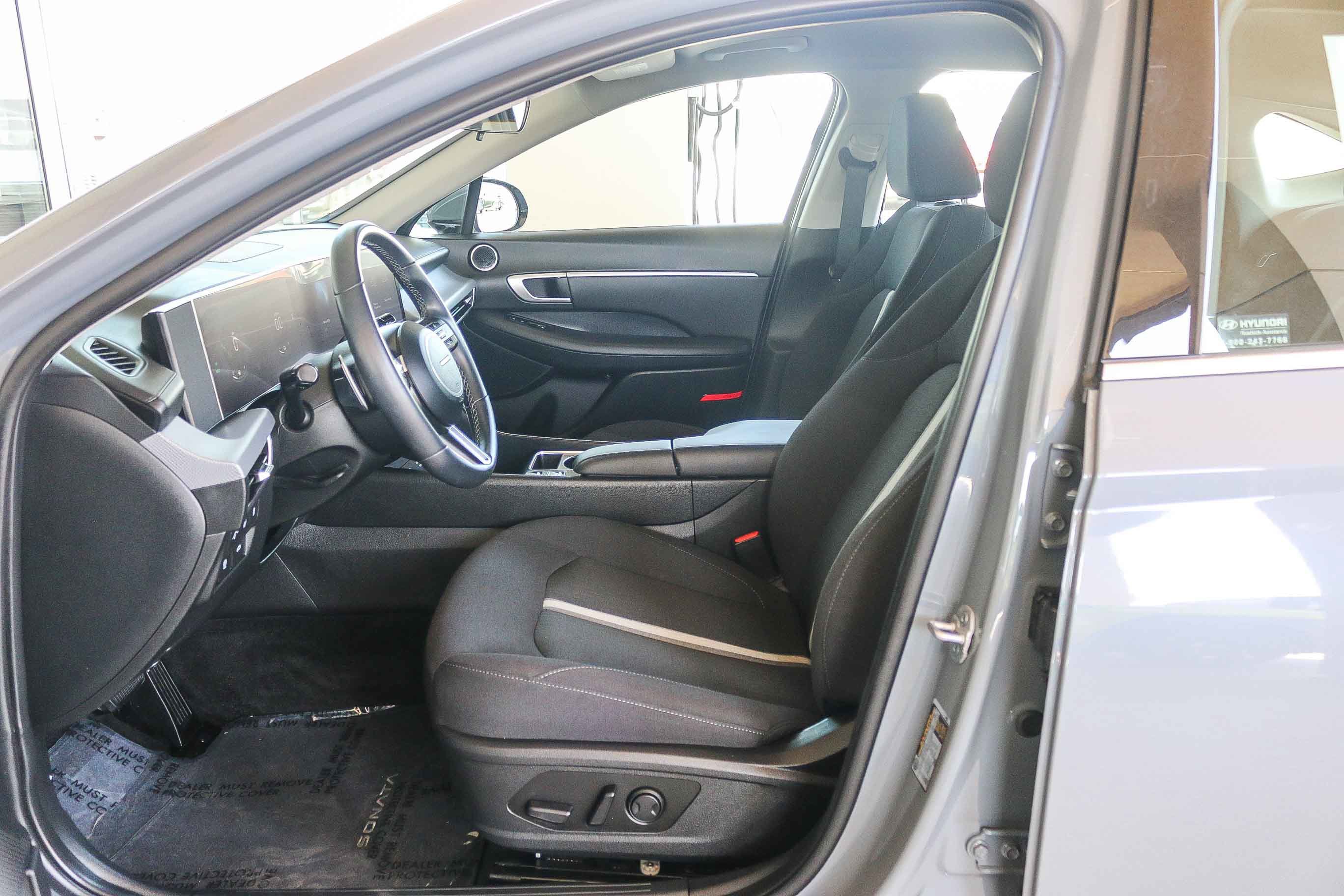 Certified Used 2025 Transmission Blue Hyundai SEL image 20