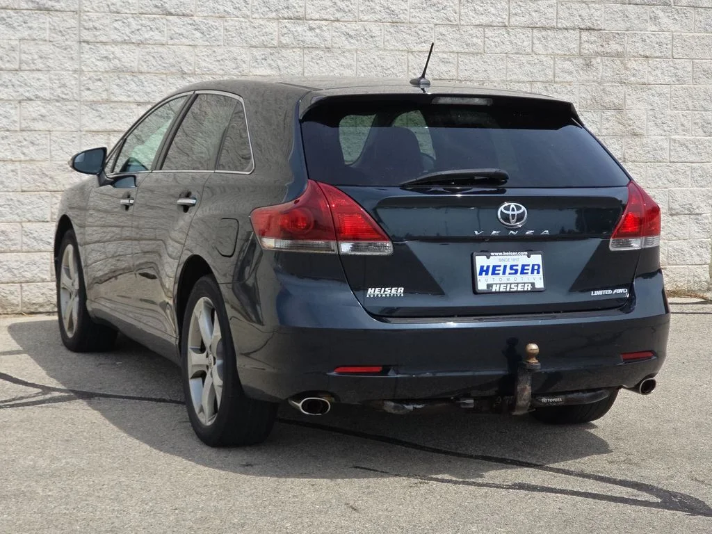 Used 2013 Gray Toyota Limited image 11