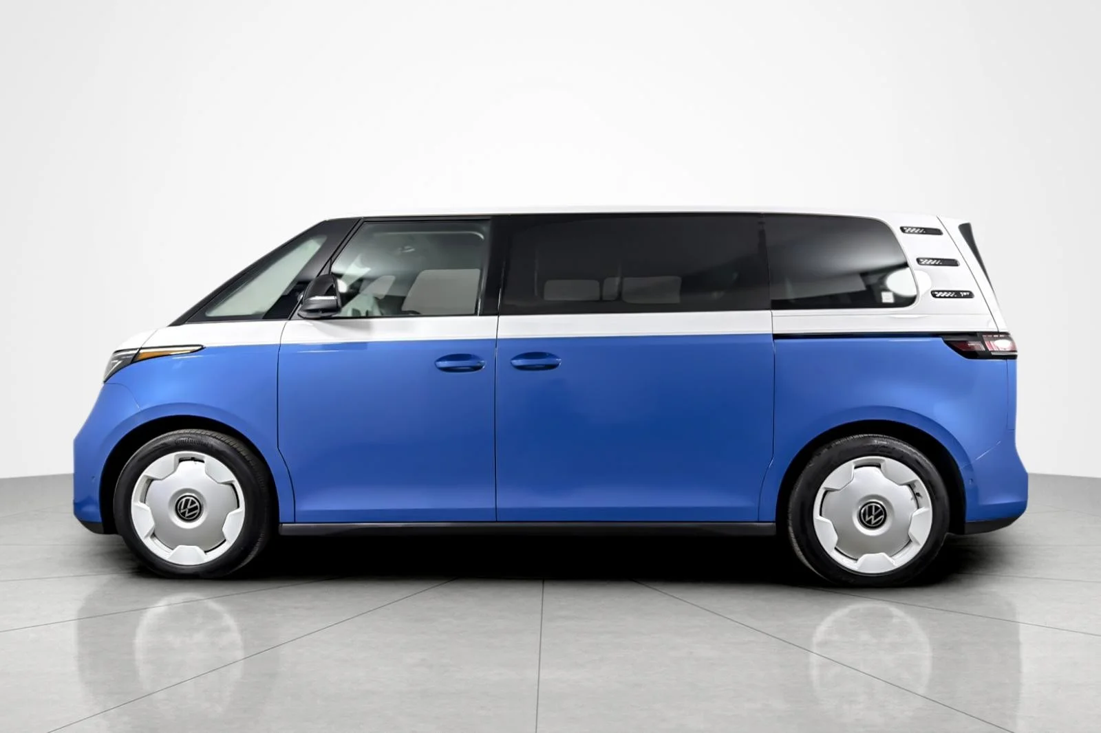 Used 2025 Volkswagen ID. Buzz 1st Edition with VIN WVG6YVEB1SH005265 for sale in Beverly Hills, CA