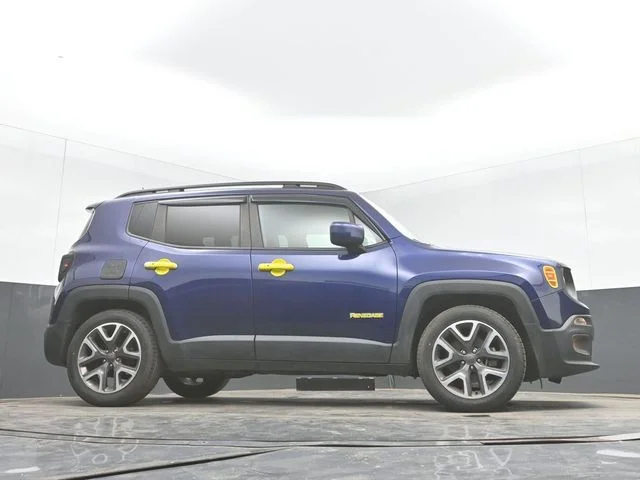 Used 2017 Blue Jeep Latitude image 46