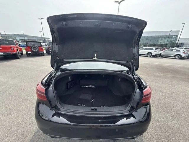 Used 2023 Black INFINITI LUXE image 23
