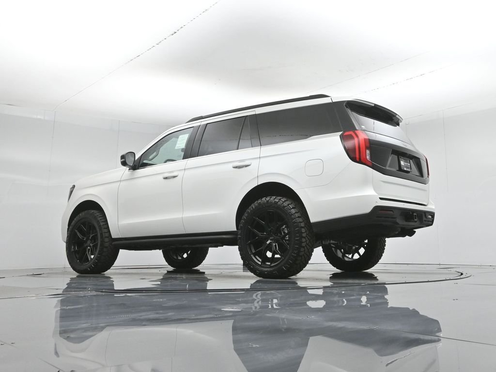 New 2026 Star White Metallic Tri-Coat Ford Active image 51