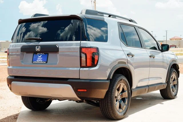 New 2026 Sonic Gray Pearl Honda RTL image 4