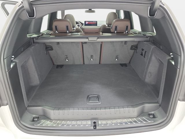 Certified Used 2024 Mineral White Metallic BMW xDrive30i image 32