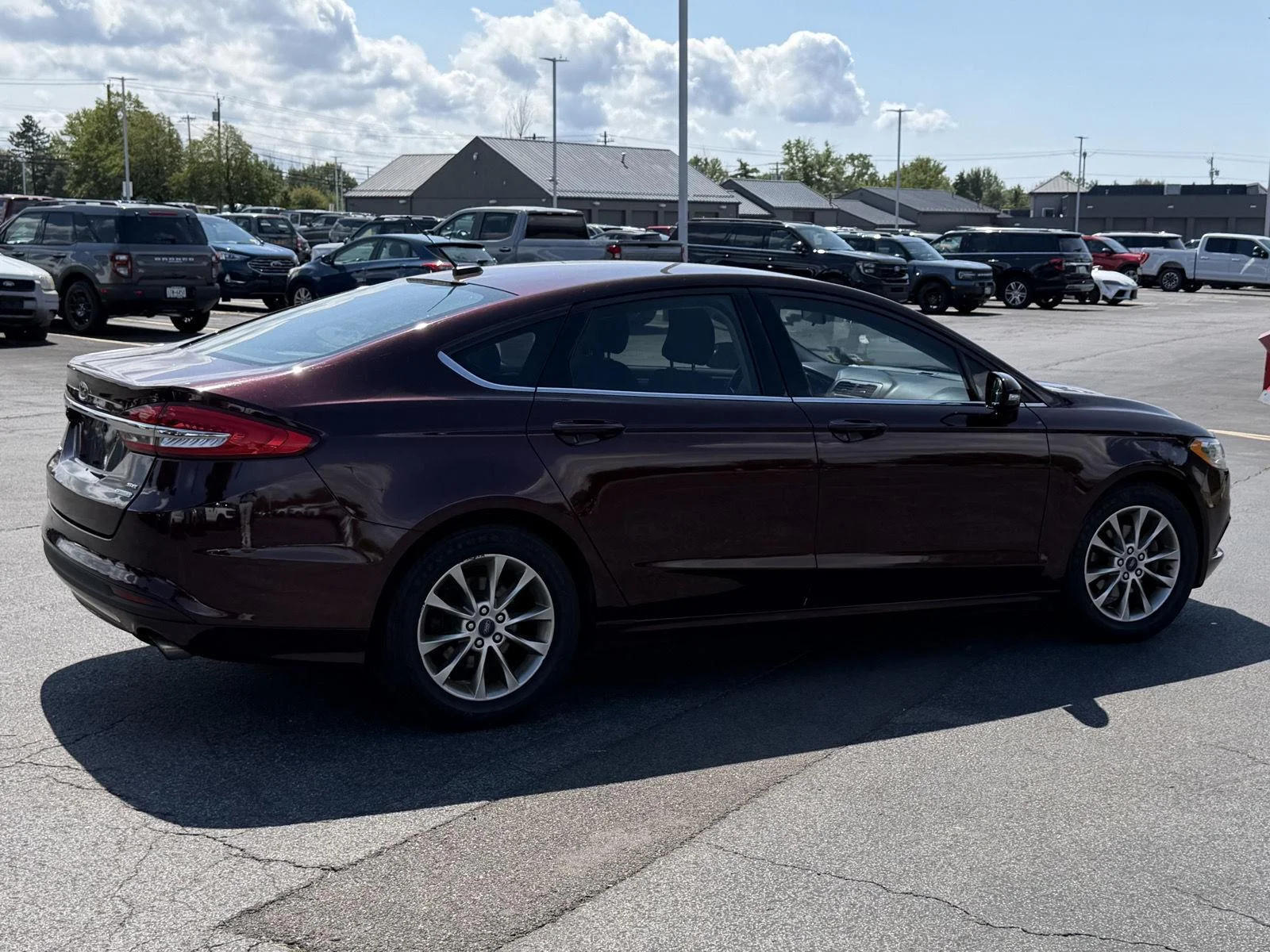 Used 2017 Burgundy Velvet Metallic Tinted Clearcoat Ford SE image 5
