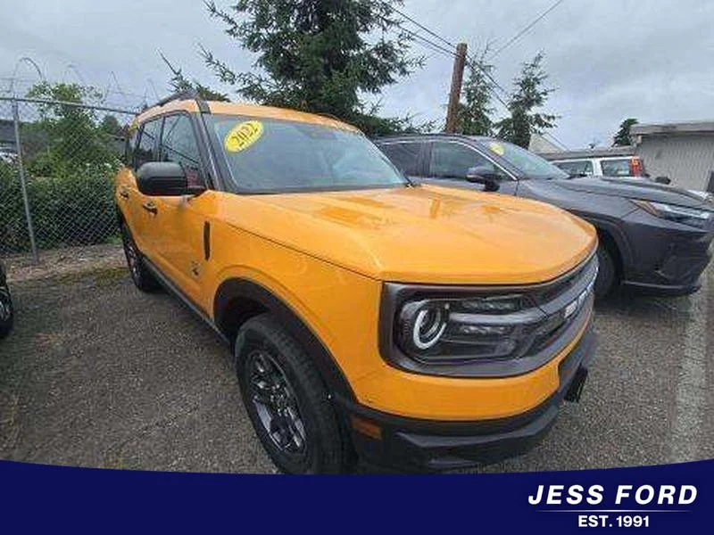 Used 2022 Cyber Orange Metallic Tricoat Ford Big Bend image 3