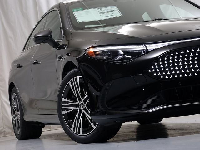 New 2027 Night Black Mercedes-Benz CLA 250+ image 4