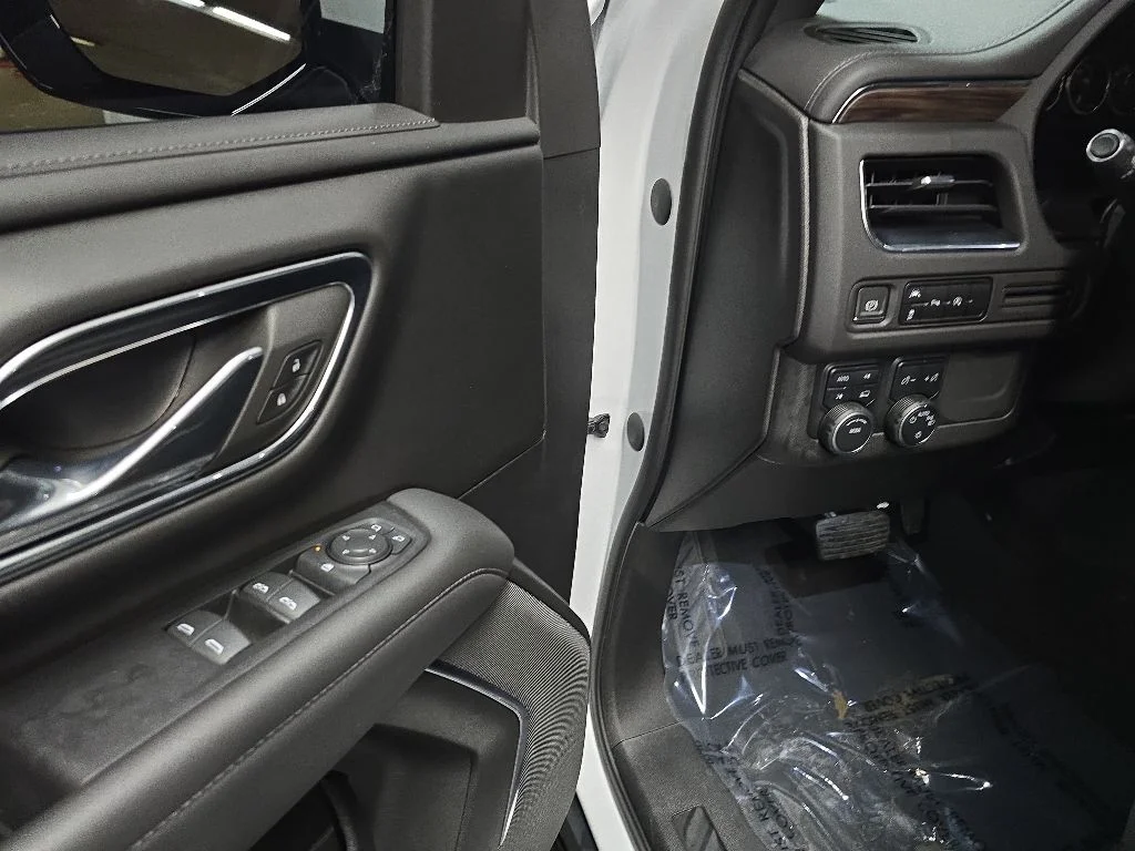 Used 2023 White Chevrolet LS image 27