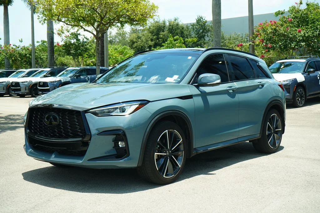 Used 2023 Gray INFINITI SPORT image 3