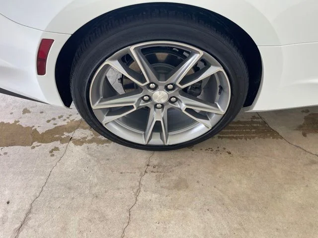 Used 2020 White Chevrolet 2LT image 8