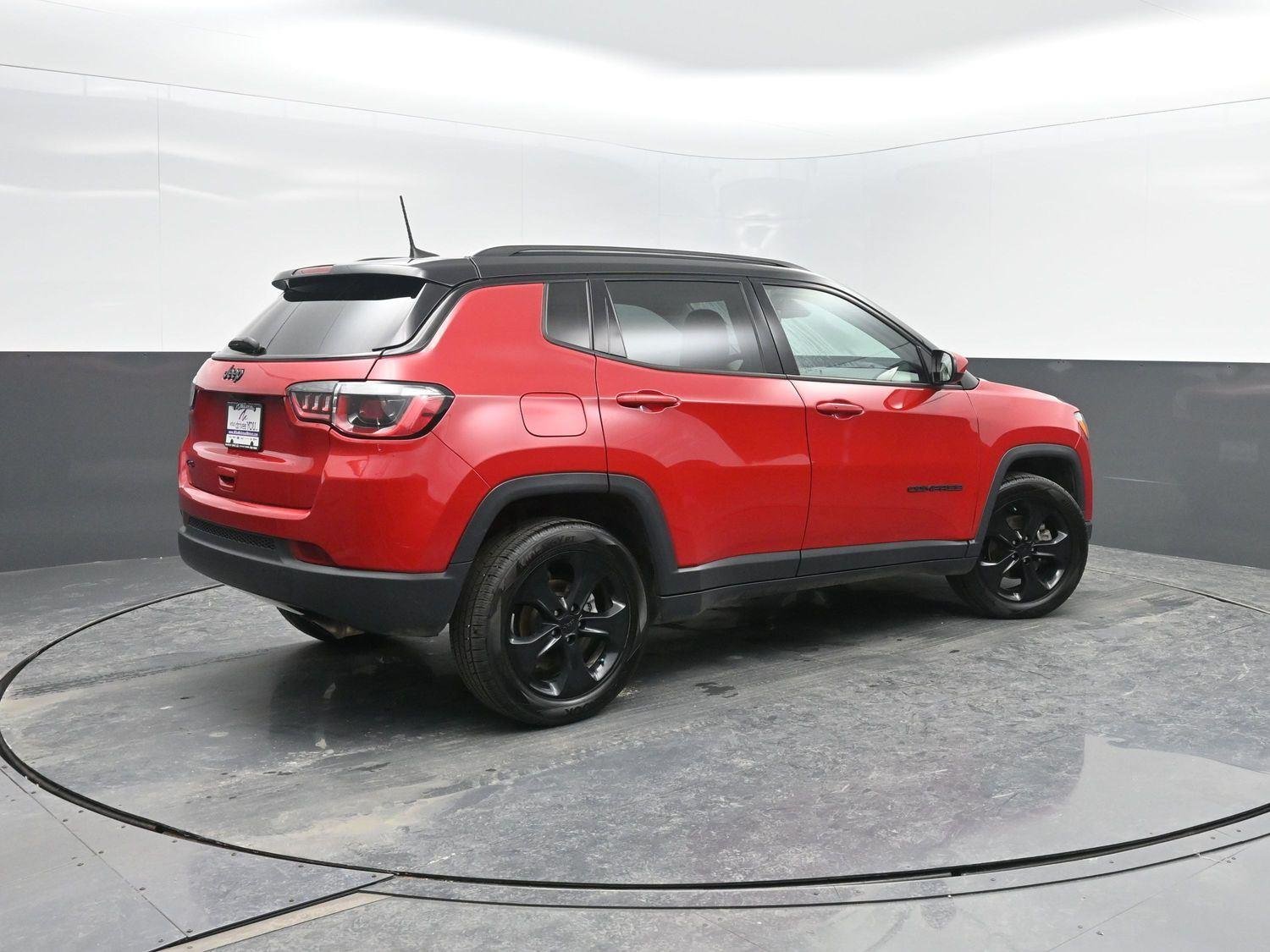 Used 2019 Jeep Compass Altitude with VIN 3C4NJDBB7KT723844 for sale in Charles City, IA