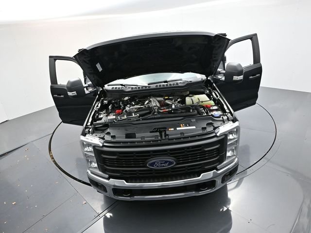 Used 2026 Black Ford XL image 35