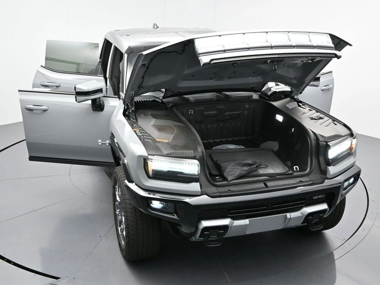 Used 2024 Meteorite Metallic (Grey) GMC 3X image 50