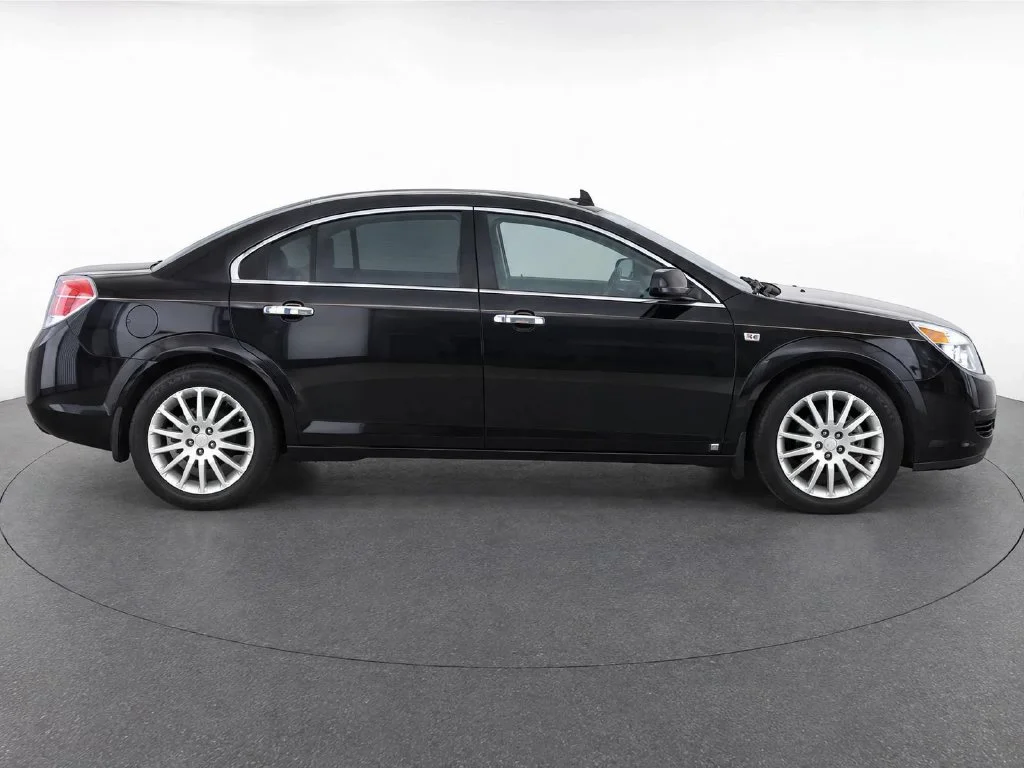 Used 2009 Black Saturn XR image 8