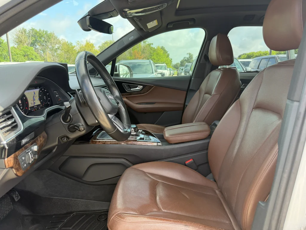 Used 2017 Glacier White Metallic Audi Prestige image 10