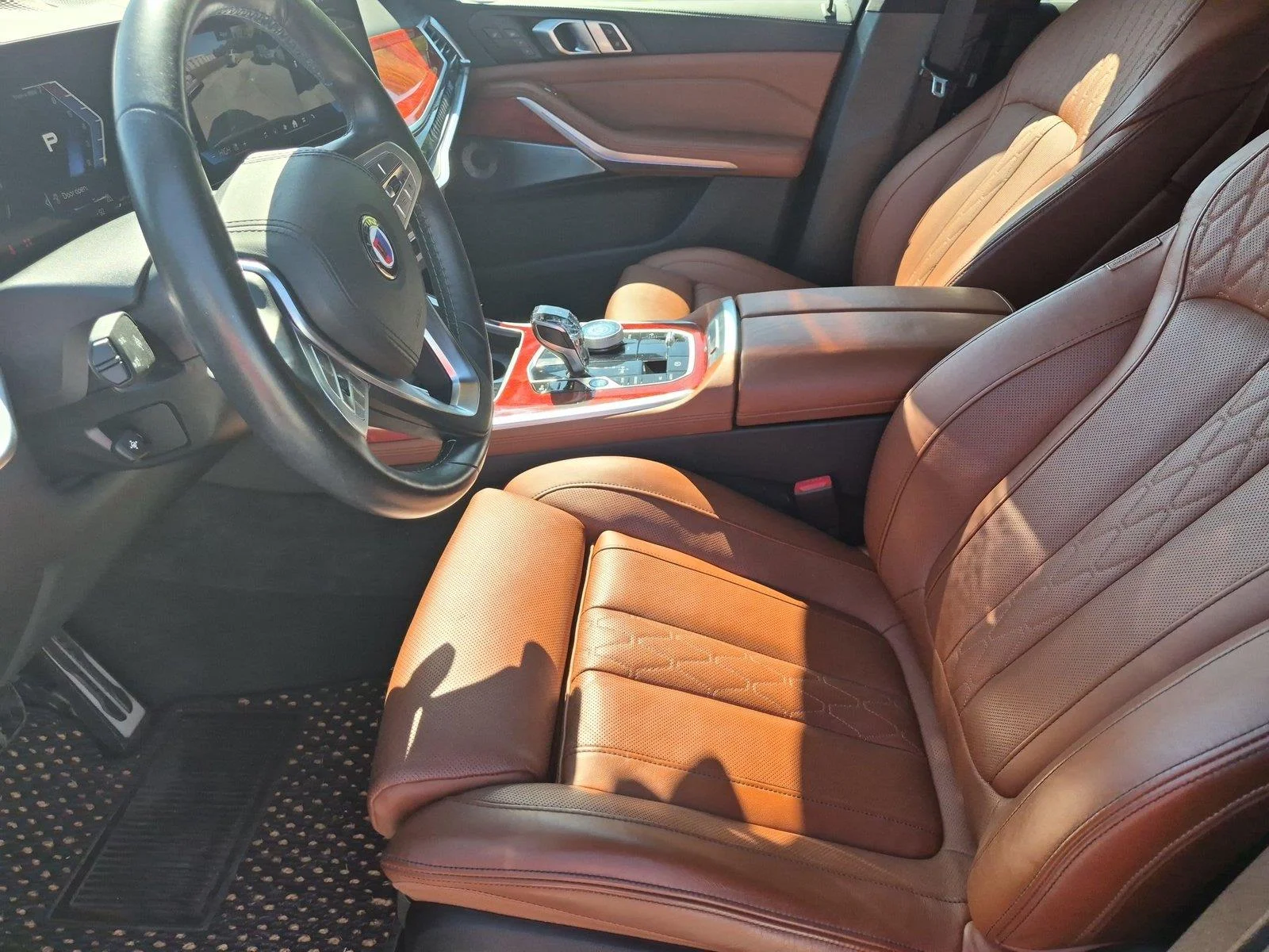 Used 2024 Black Sapphire Metallic BMW ALPINA XB7 image 17