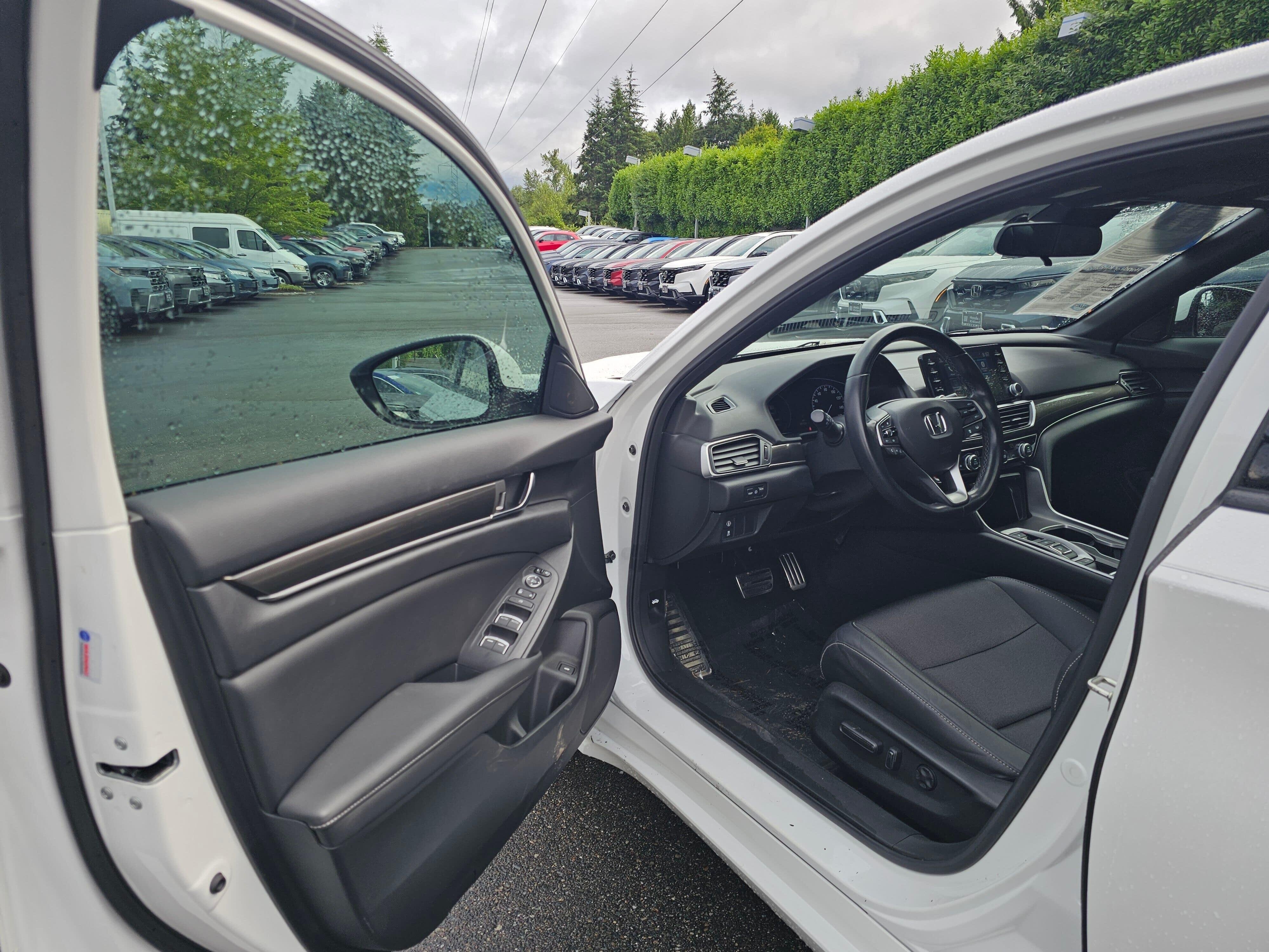 Used 2020 Platinum White Pearl Honda Sport 2.0T image 22
