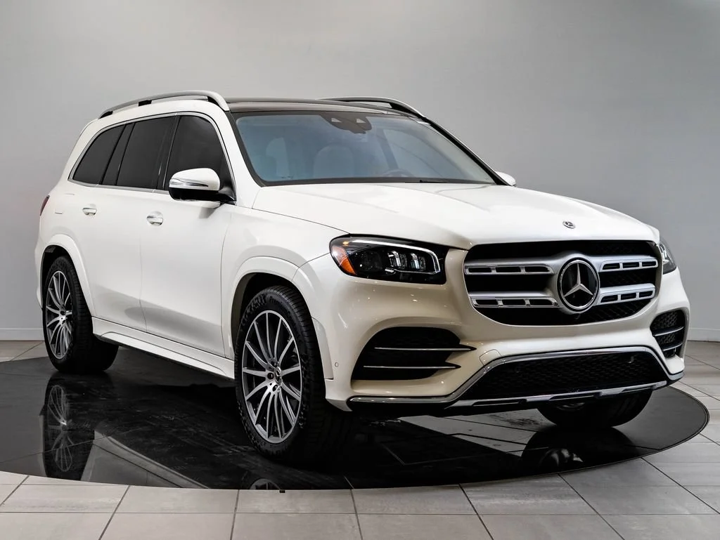 Used 2023 Manufaktur Diamond White Metallic Mercedes-Benz GLS 450 image 12