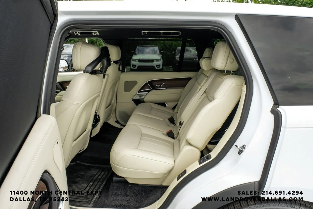 New 2026 Fuji White Land Rover SE image 46