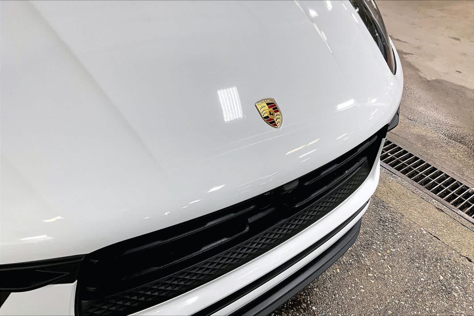 2025 Porsche Macan Base - Photo 29