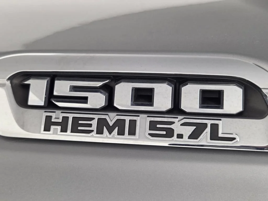 Used 2022 Billet Silver Metallic Clearcoat Ram Big Horn image 9