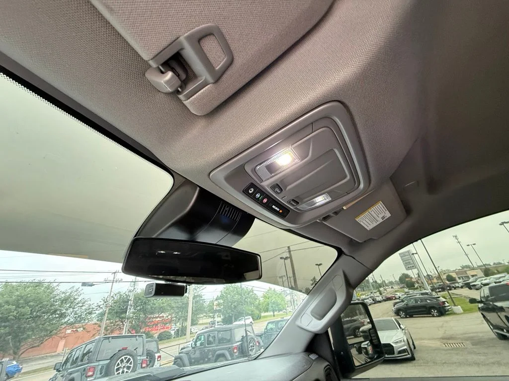Used 2025 Gray Chevrolet Custom image 22
