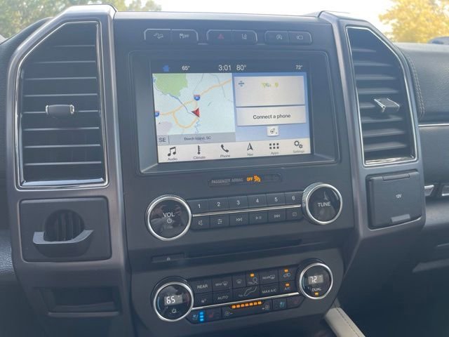 Used 2018 White Ford Platinum image 19