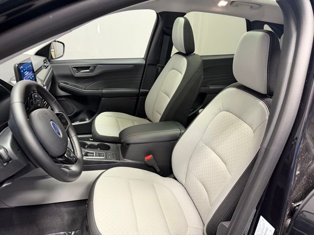 New 2026 Agate Black Metallic Ford Active® image 16