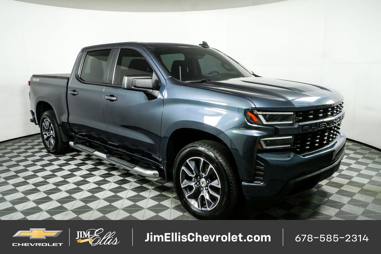 Used 2022 SHADOW GRAY METALLIC Chevrolet Custom image 1