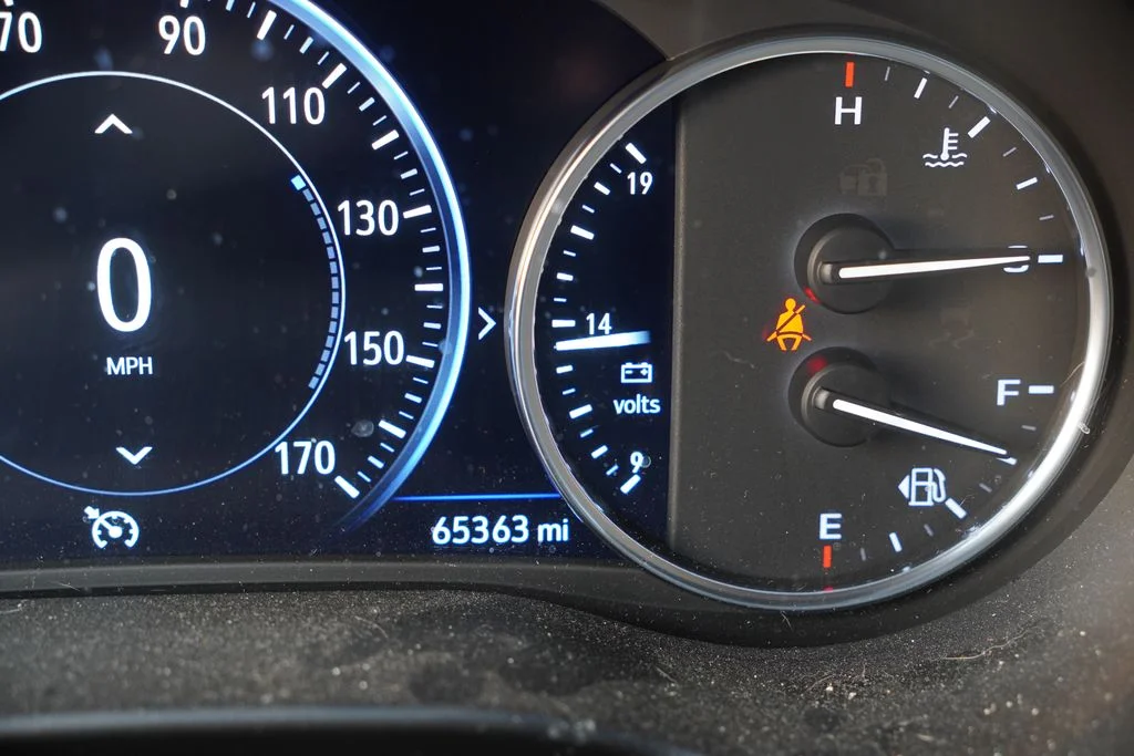 Used 2022 Summit White Buick Premium Group image 8