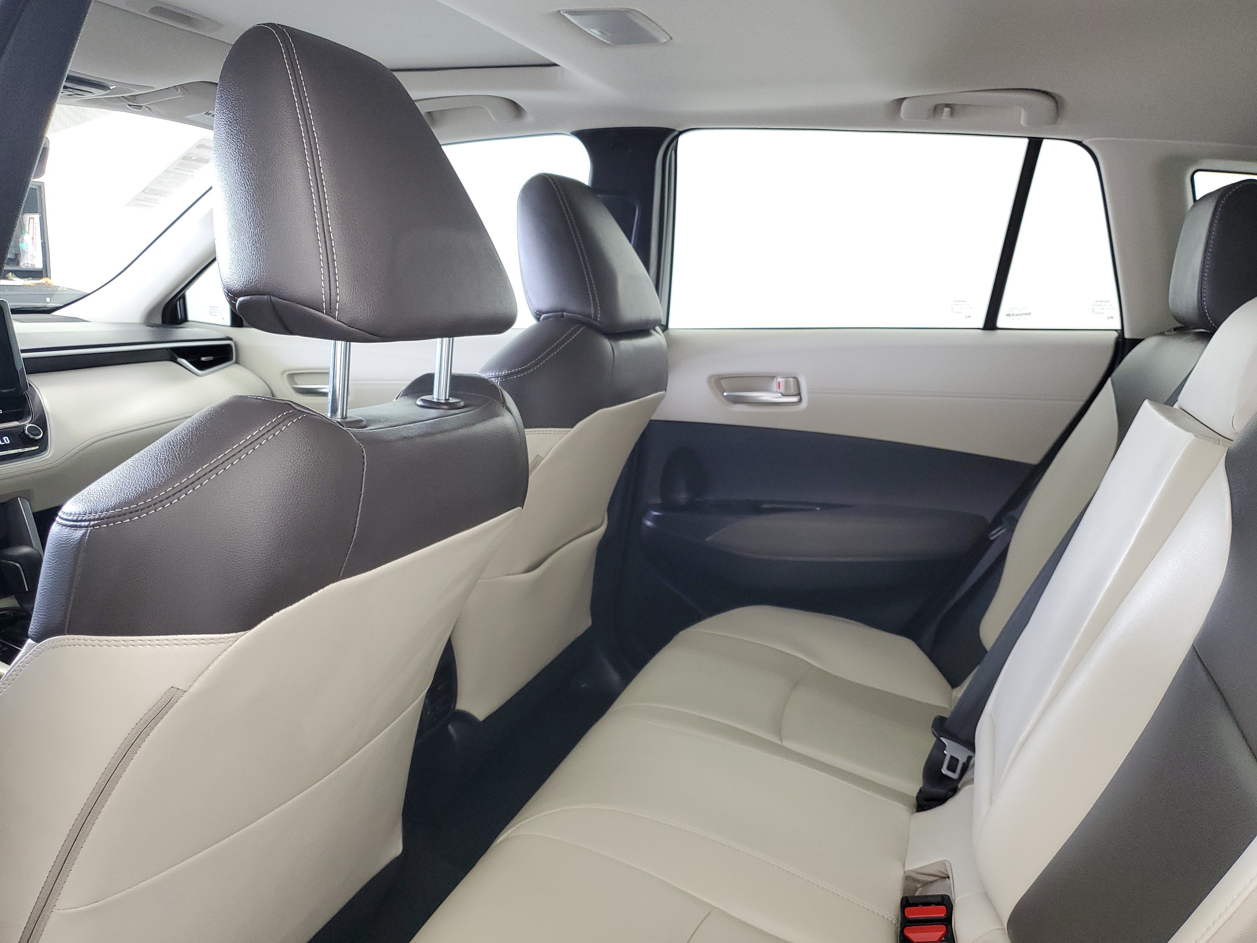Used 2024 Green Toyota XLE image 12