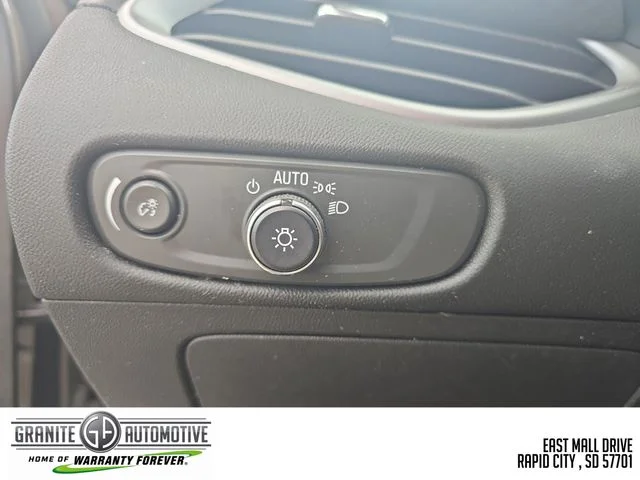 2025 Chevrolet Malibu 1LT - Photo 31