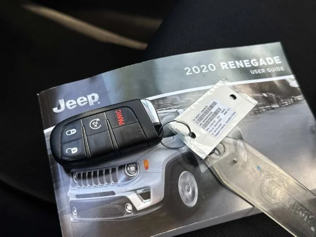 Used 2020 Red Jeep Latitude image 5