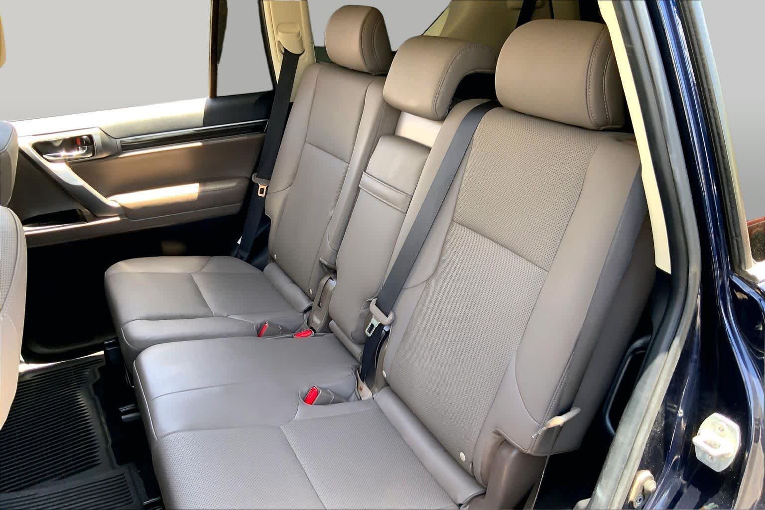 Used 2023 Nightfall Mica Lexus Premium image 18